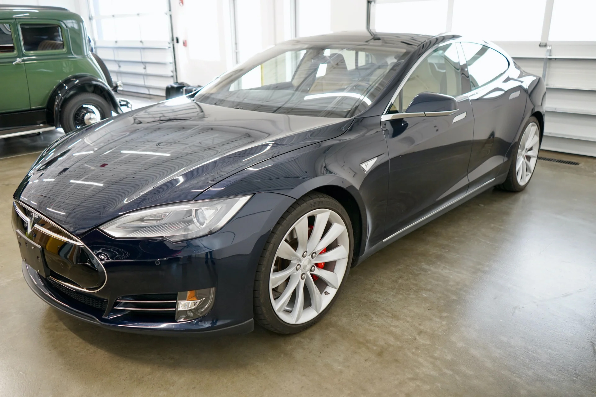 2014 Tesla Model S P85+